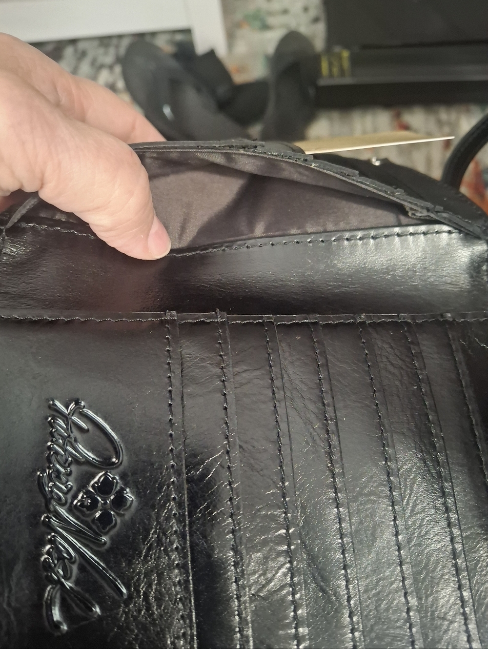 PATRICIA NASH Black Leather Crossbody Phone Pouch - Picture 5 of 7